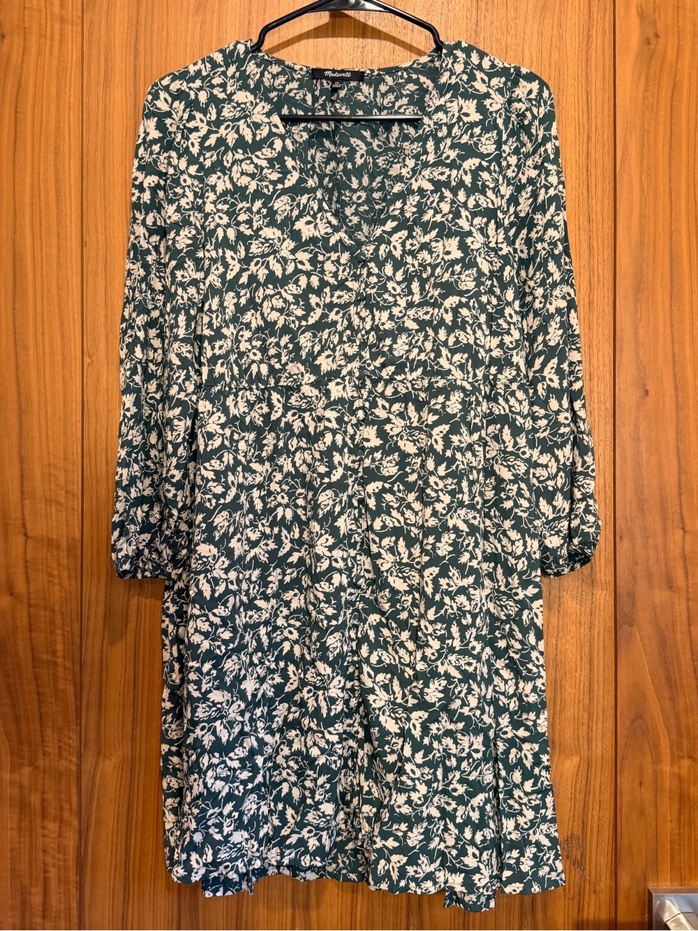 Madewell Green & White Floral V-Neck Tunic Dress
